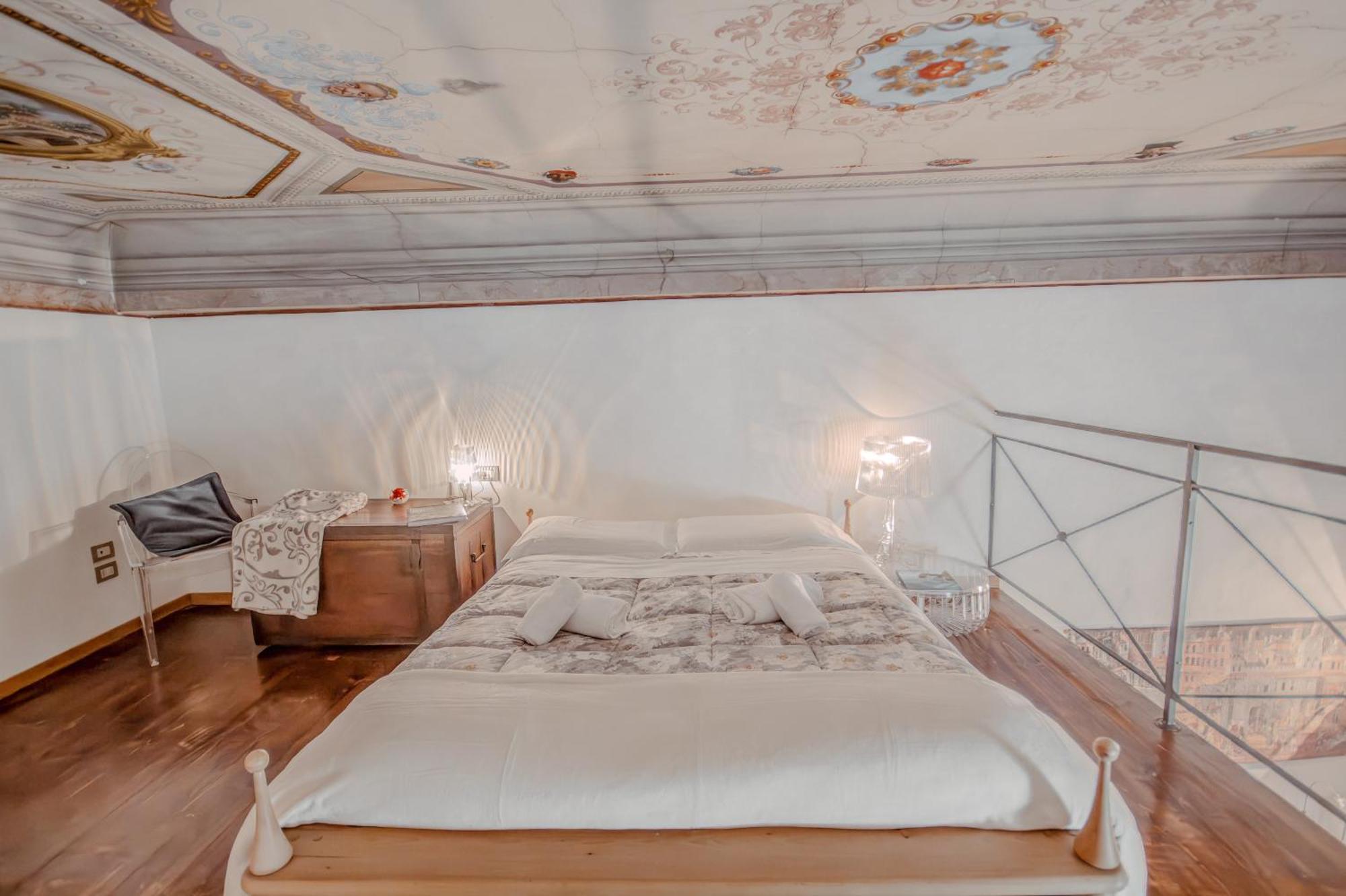 Elegant Loft Serragli * Florenz