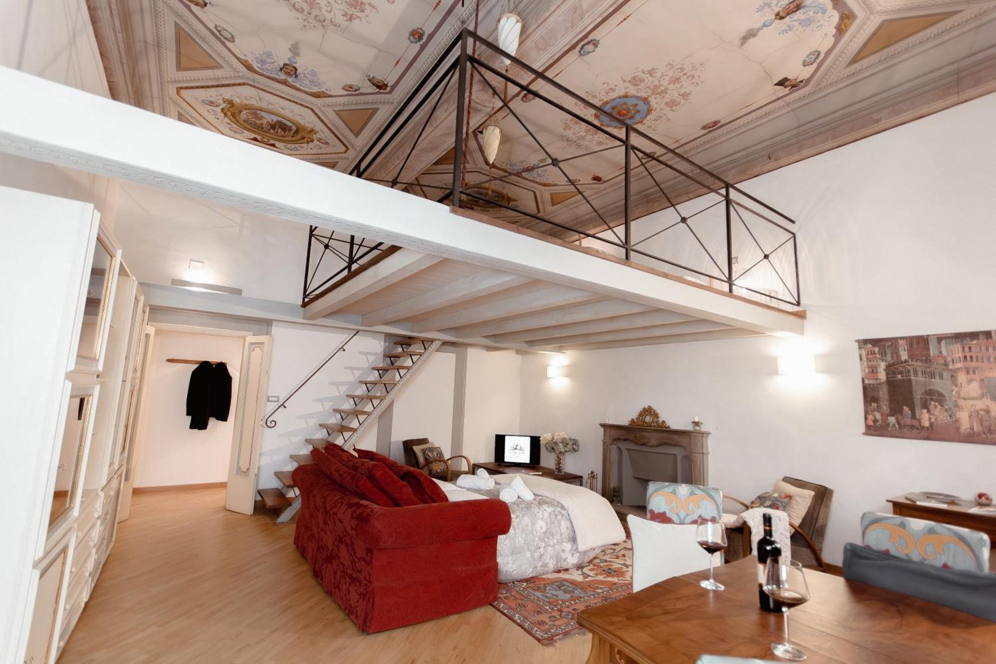 Elegant Loft Serragli Apartment Florenz