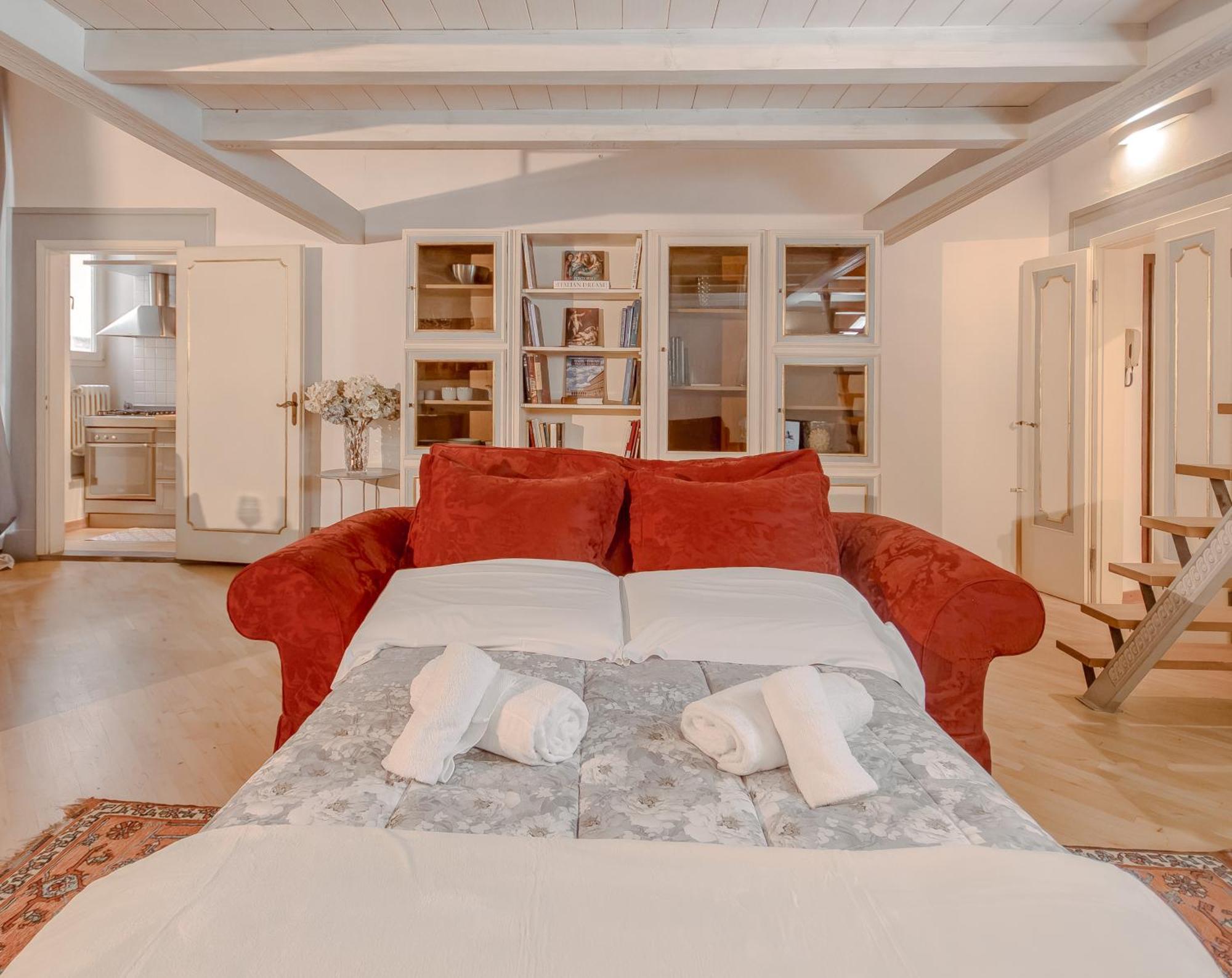 Elegant Loft Serragli * Florenz